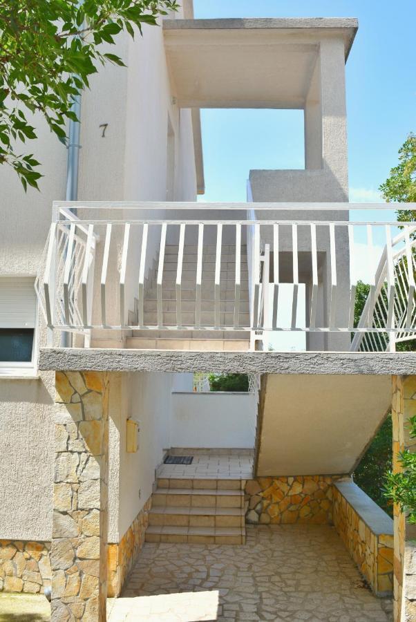 Apartments With A Parking Space Smrika, Kraljevica - 15709 Экстерьер фото